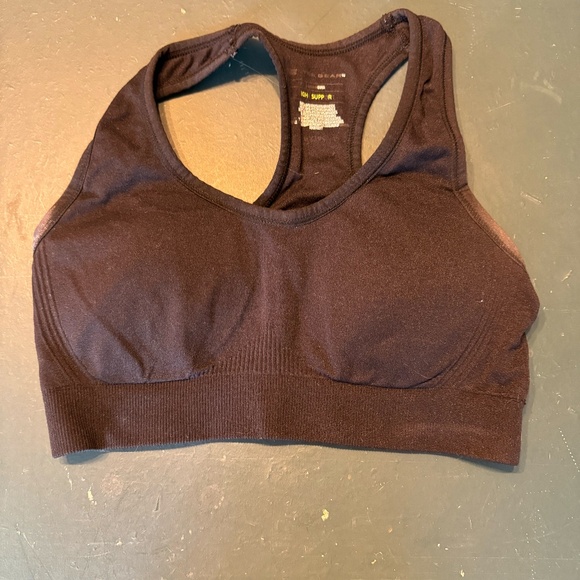 Women's Sports Bras - Picture 2 of 10